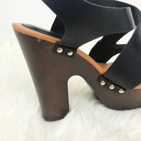Breckelle's Renee Chunky High Heel Platform Sandle - Picture 4 of 8